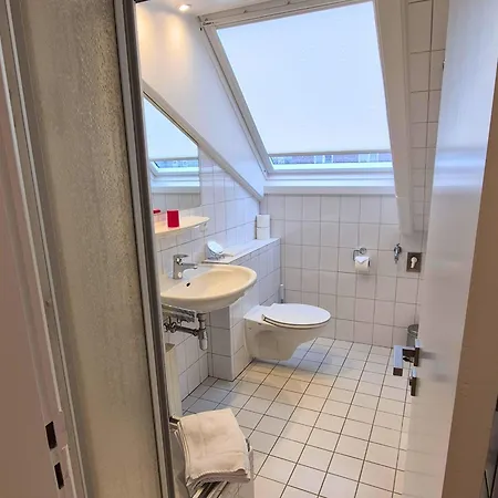 Kiebitzweg 12 *